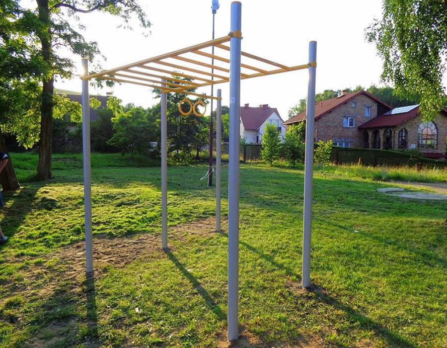 siłownia na boisku